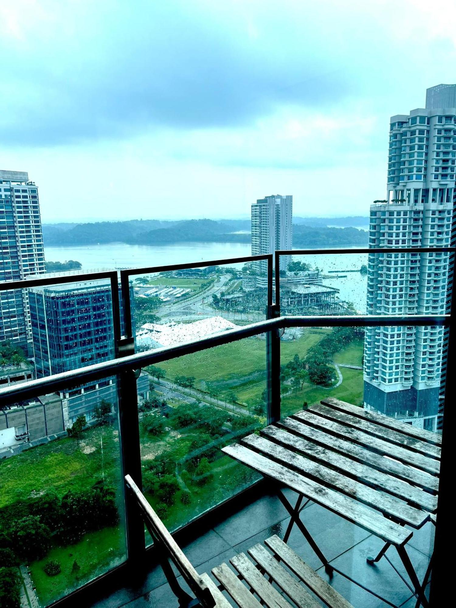 Almas Puteri Harbour Nusajaya Suite Room Exclusive Room 5 Min To Legoaland By Homespace エクステリア 写真