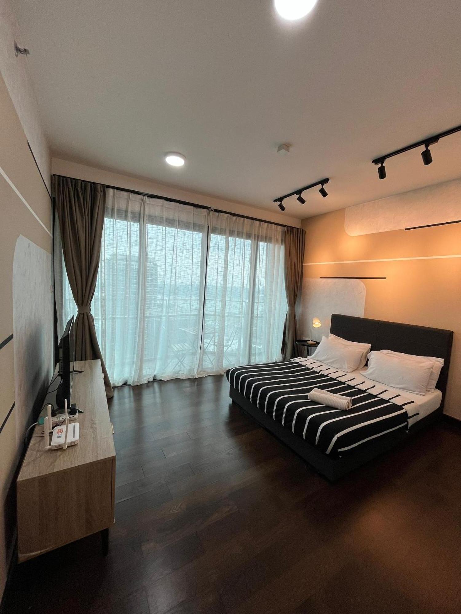 Almas Puteri Harbour Nusajaya Suite Room Exclusive Room 5 Min To Legoaland By Homespace エクステリア 写真